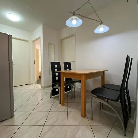 Charmante In Mit Schoener Terrasse Apartment Vodice